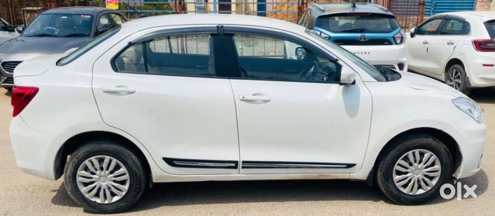 Maruti Suzuki Swift Dzire 1.2 Vxi Bsiv, 2023, Petrol