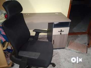 Olx office discount table and chair