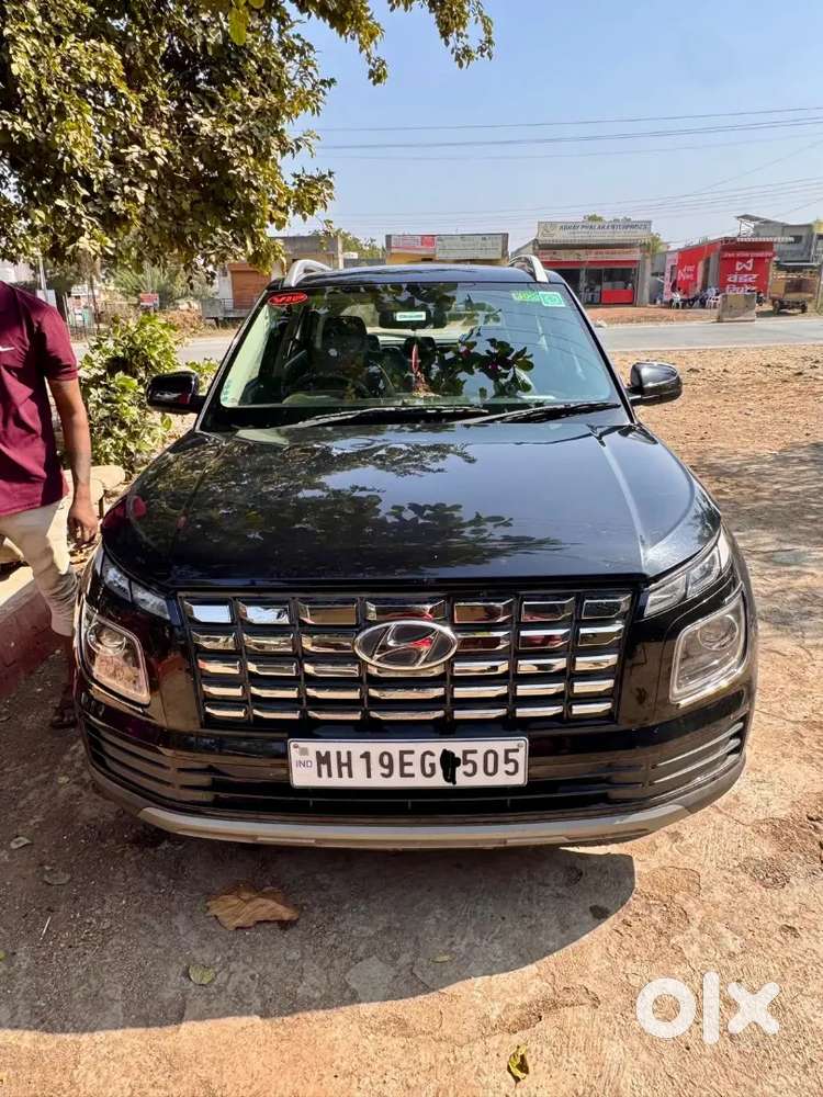 Hyundai Venue 2025 Diesel 50000 Km Driven