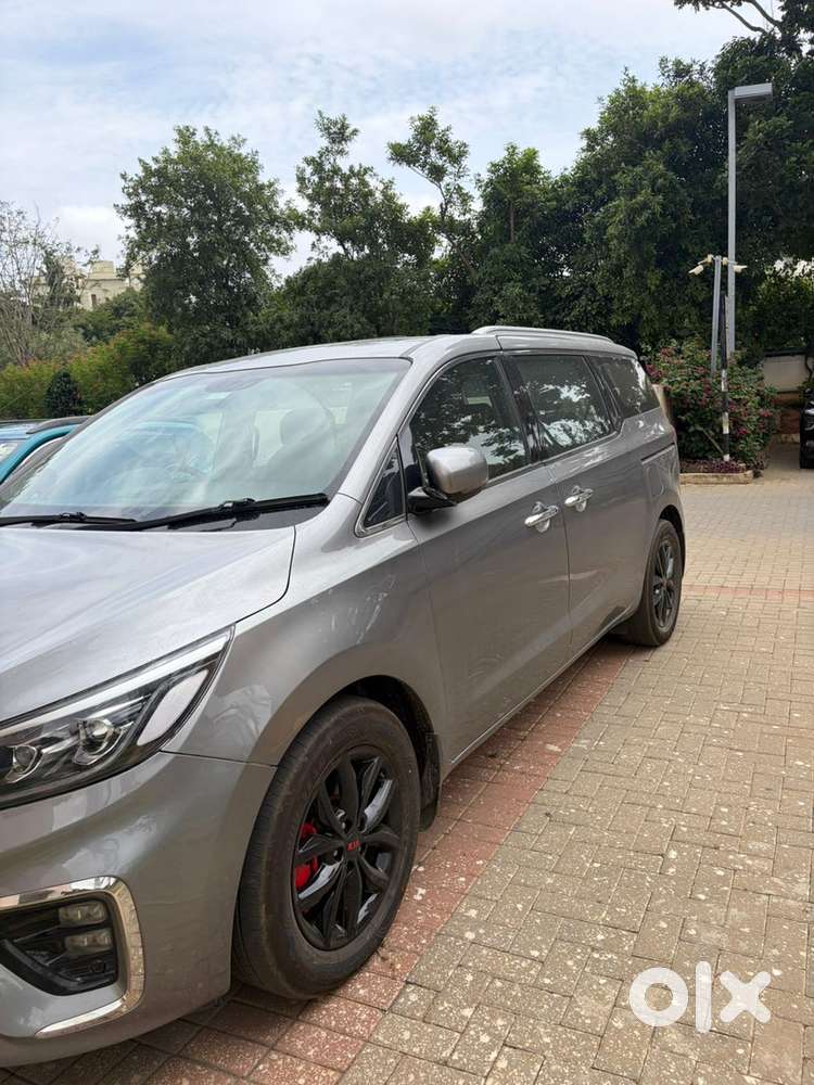 Kia Carnival 2020 Diesel Well Maintained