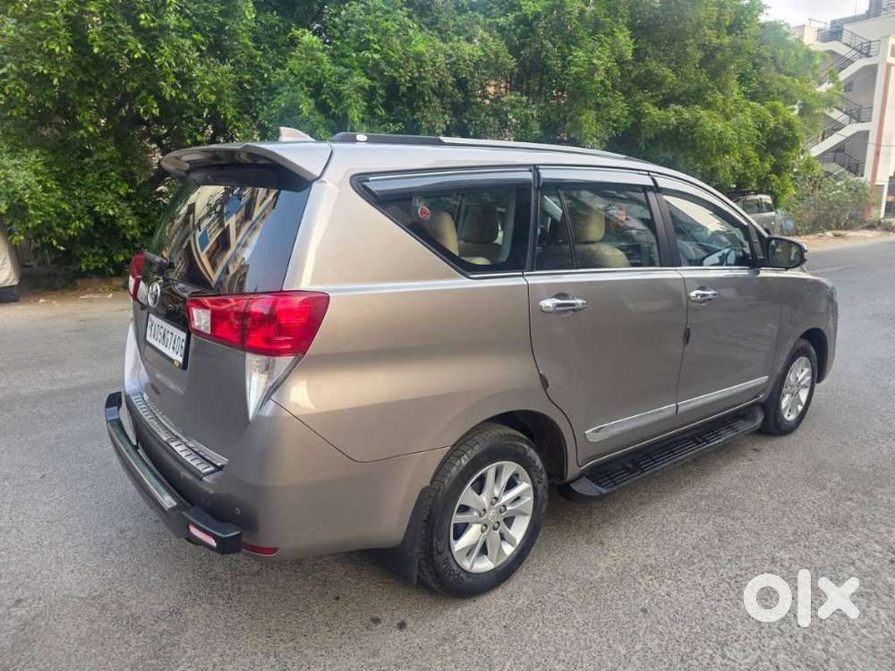 Toyota Innova Crysta 2.4 Gx Limited Edition 7 Str, 2023, Diesel