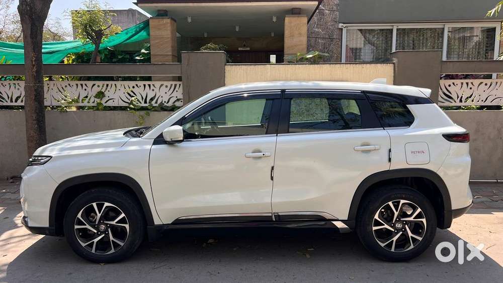 Toyota Urban Cruiser Hyryder (1.5 Neo-drive G At)