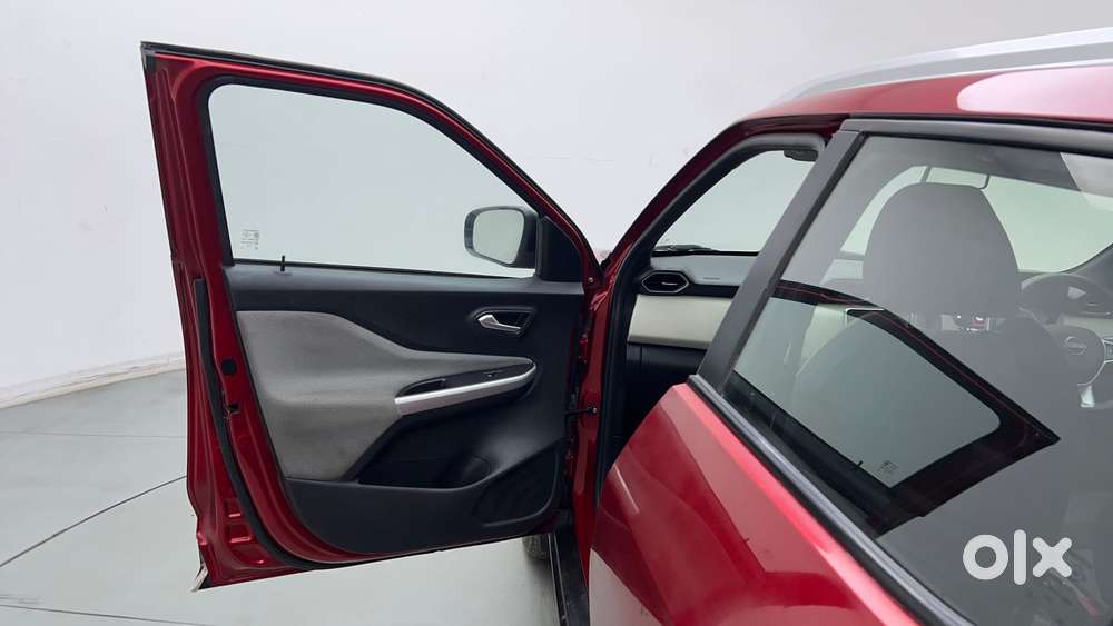 Nissan Magnite 1.0 Xv Turbo Cvt, 2022, Petrol