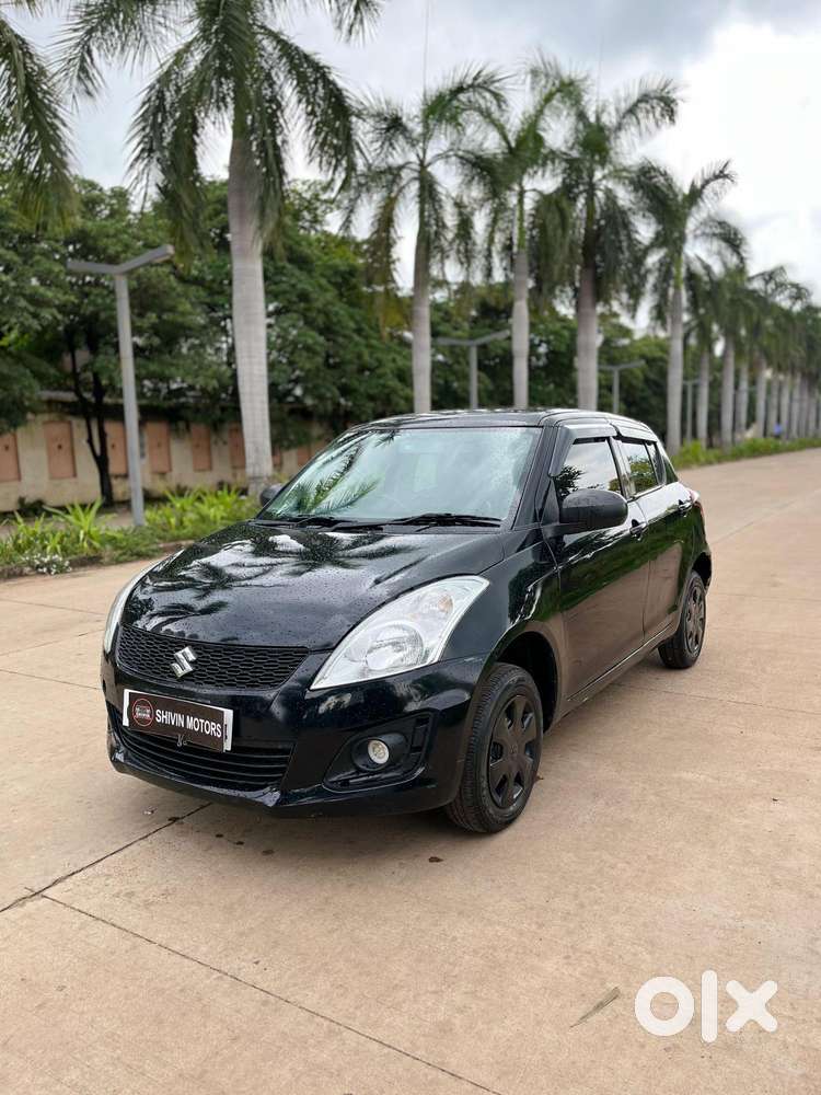 Maruti Suzuki Swift Vxi + Manual, 2016, Petrol