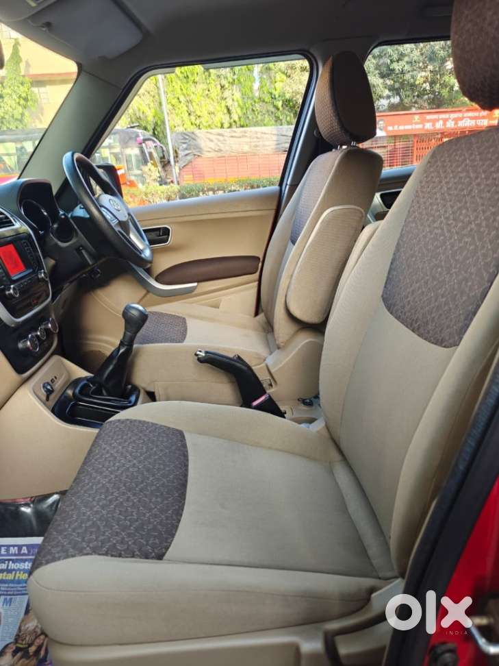 Mahindra Tuv 300 T8, 2016, Diesel