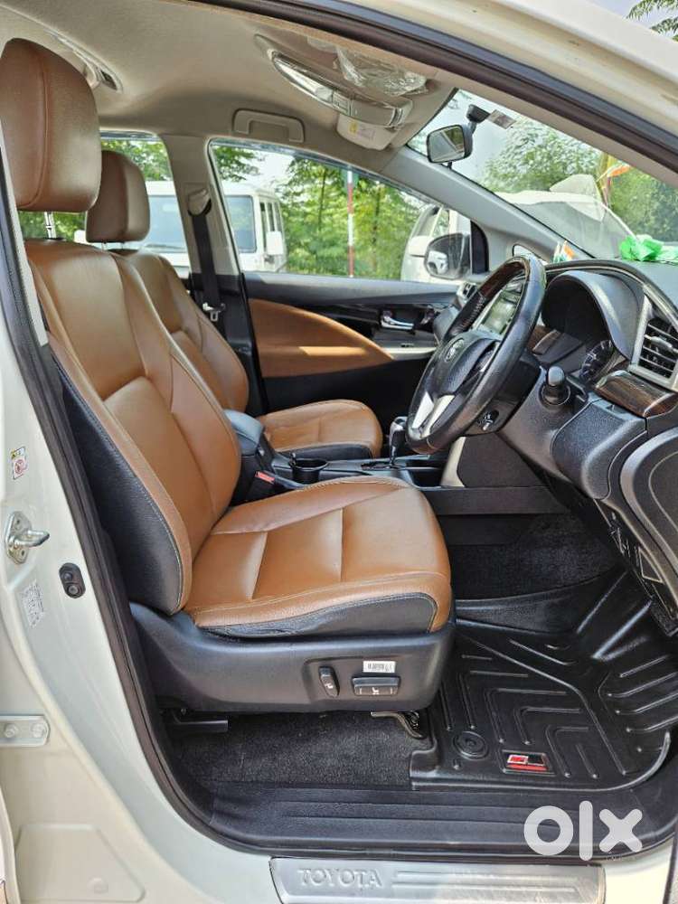 Toyota Innova Crysta 2.8z Automatic, 2018, Diesel
