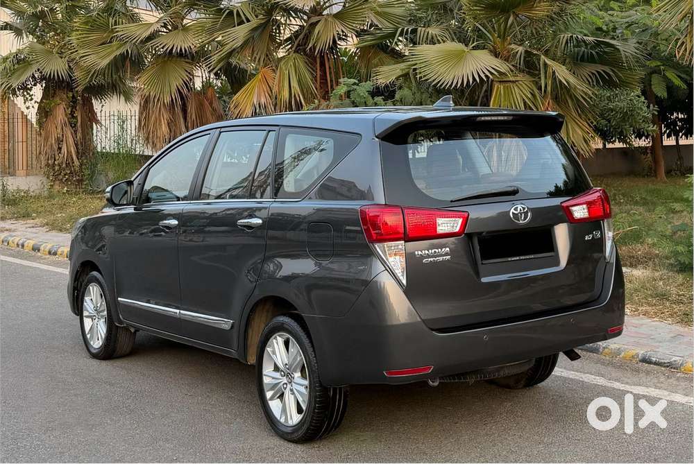 Toyota Innova Crysta 2.7 Zx At, 2017, Petrol