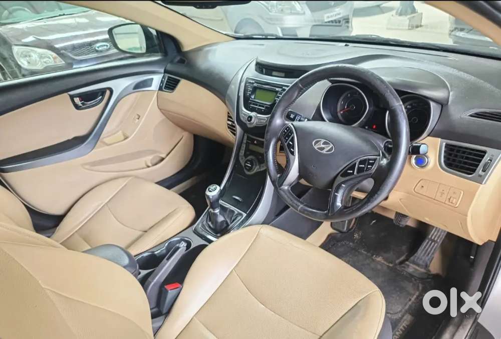Hyundai Elantra Top End