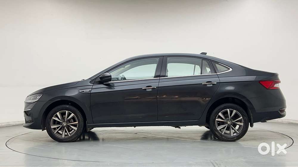 Skoda Slavia Style 1.0l Tsi At, 2023, Petrol