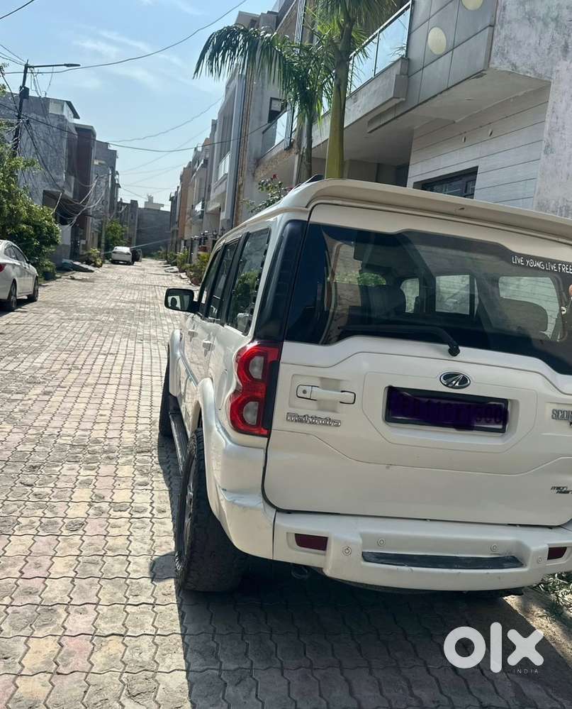 Mahindra Scorpio Diesel 2015