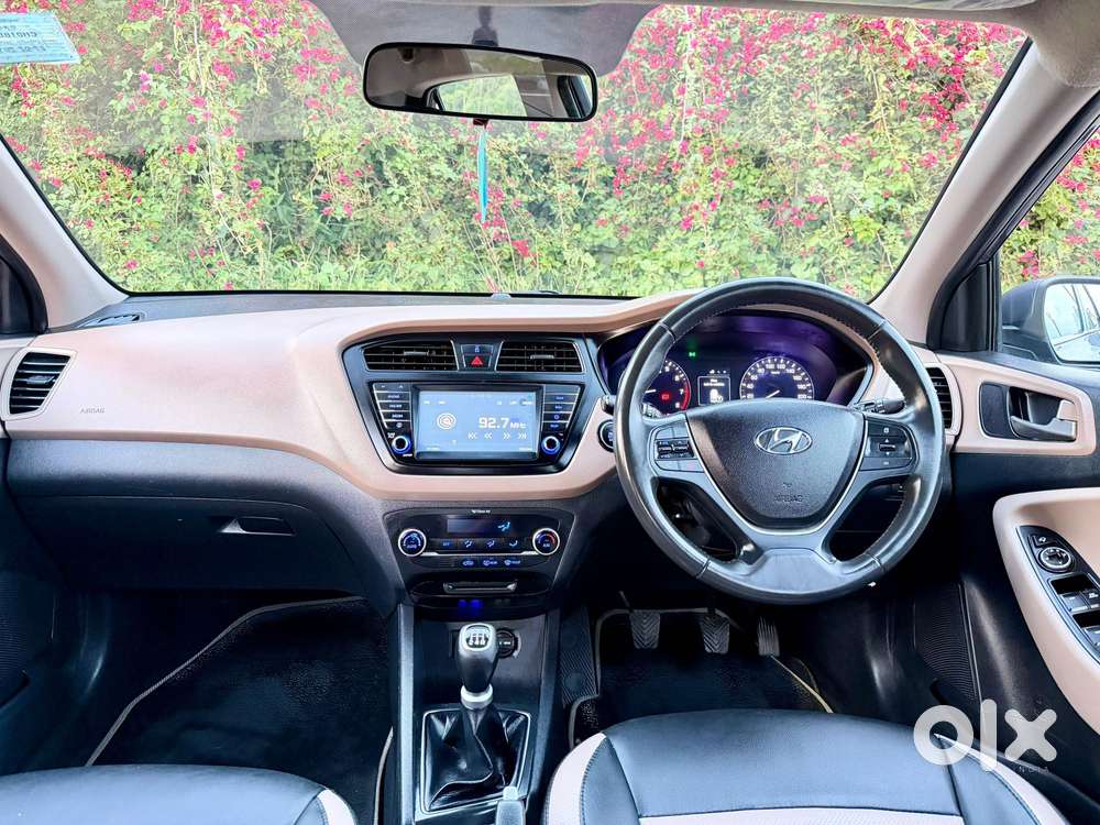 Hyundai I20 Petrol Asta Option, 2017, Petrol
