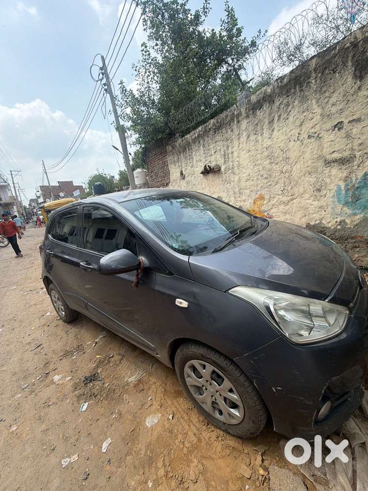 Hyundai Grand I10 2017 Magna 1.2 Petrol + Cng  2nd Owner  89,000 Km