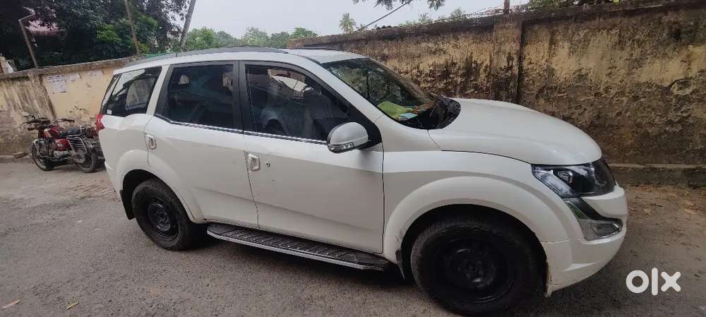 Mahindra Xuv500 2017 Diesel 101000 Km Driven Fully Used By Family Car.