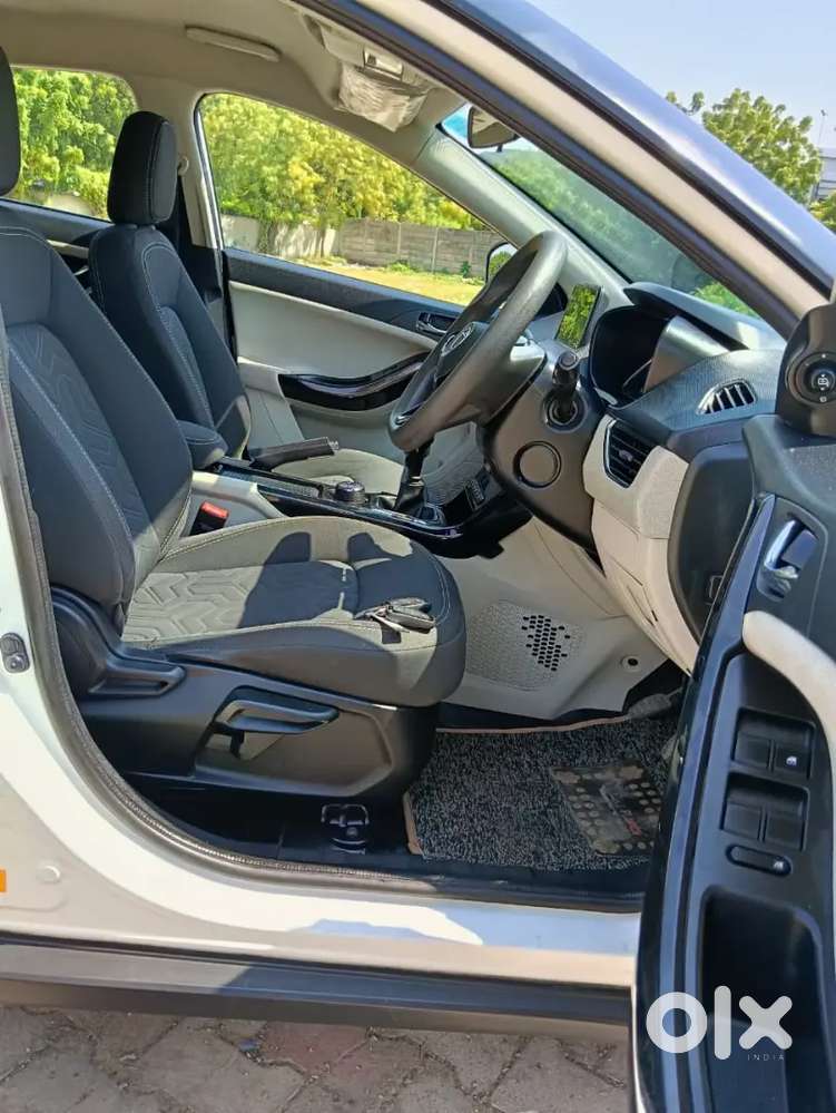 Tata Nexon 2022 Diesel 60000 Km Driven