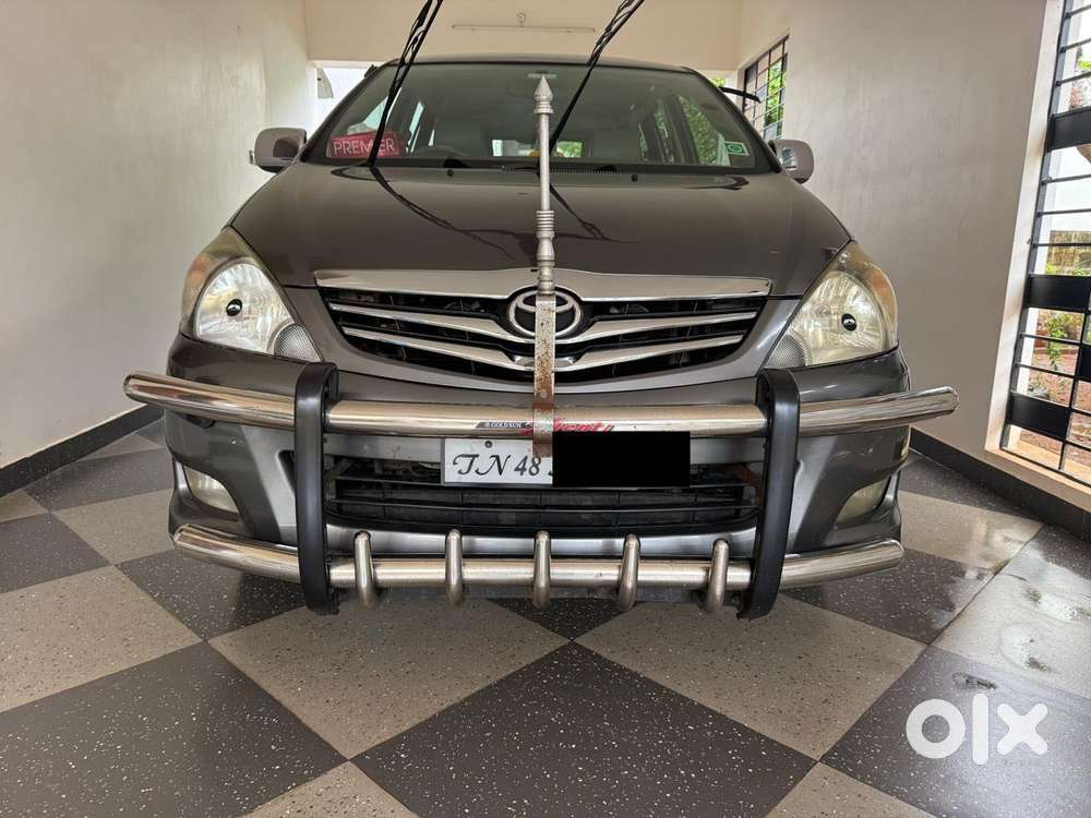 Toyota Innova 2.5 Vx 7 Seater Bs Iv, 2011, Diesel