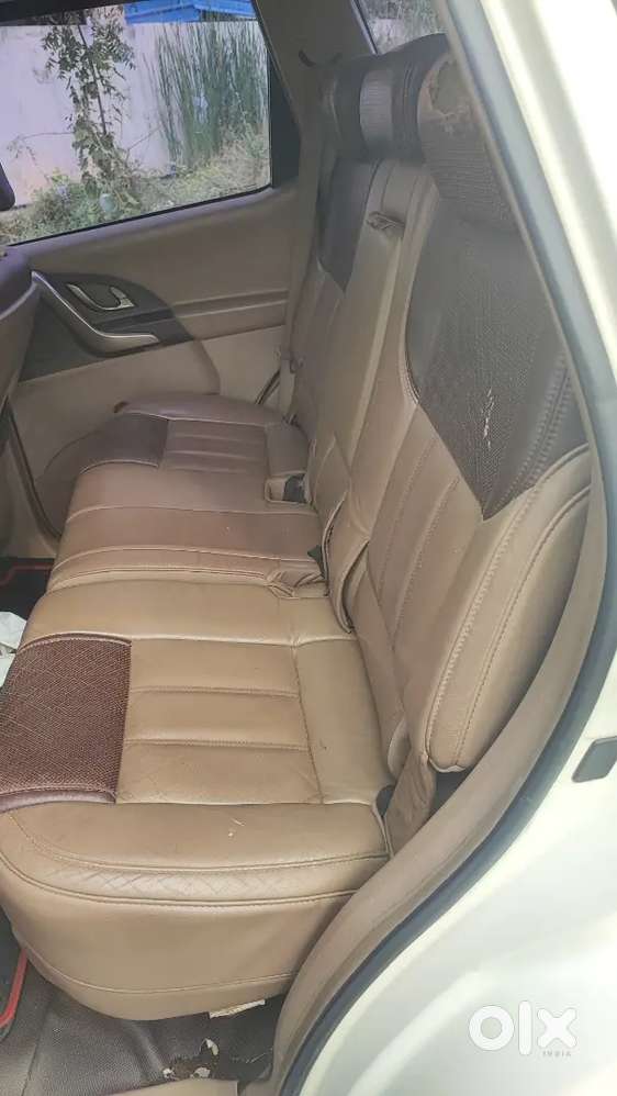 Mahindra Xuv500 2015 W8 Model Bs4