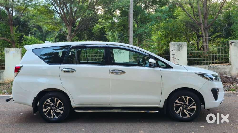 Toyota Innova Crysta [2020-ongoing] 2.4 Vx 8 Str, 2021, Diesel