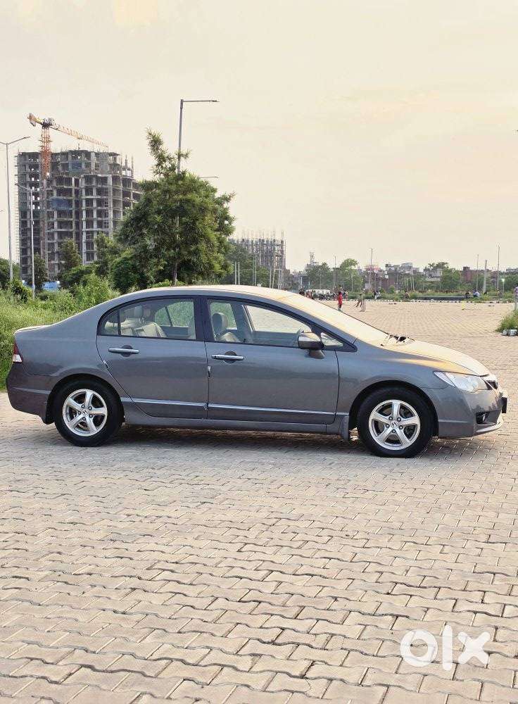 Honda Civic 1.8 V Mt, 2011, Petrol