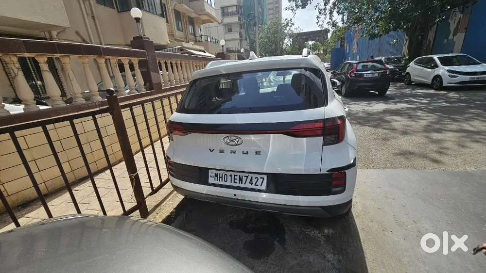 Hyundai Venue 2024 Petrol 19980 Km Driven Well Maintained