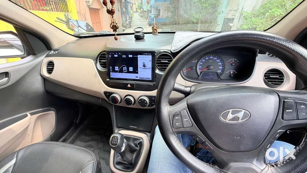Hyundai Xcent Petrol 2015