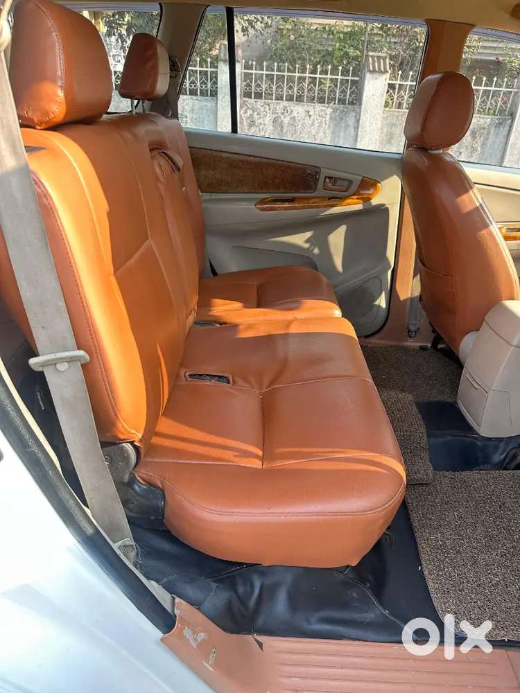 Toyota Innova 2012 Diesel Well Maintained