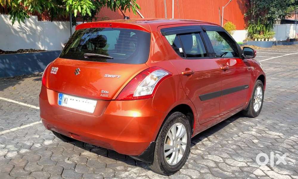 Maruti Suzuki Swift Zdi, 2013, Diesel