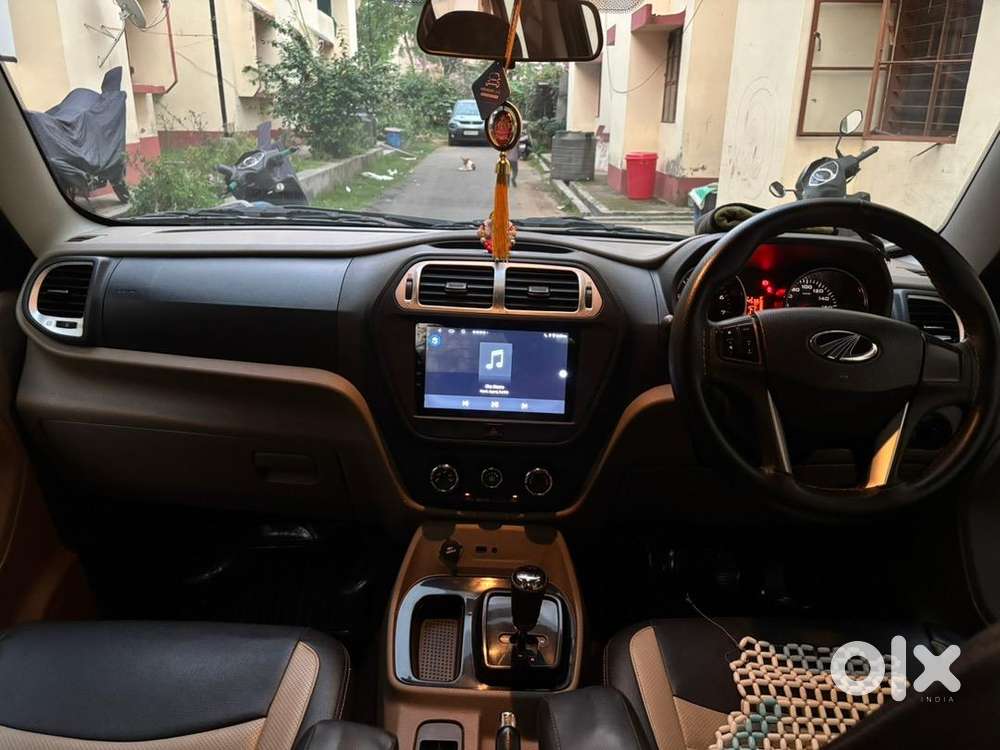 Mahindra Tuv 300 2016