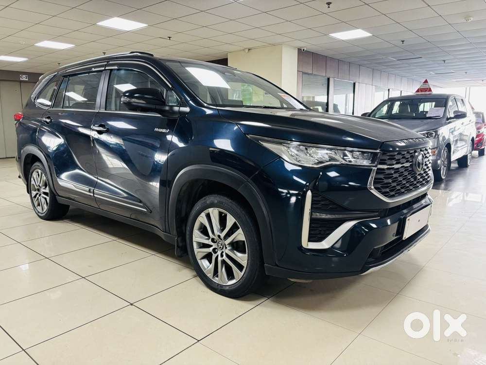Toyota Innova Hycross 2.0 Zx (o) Hybrid 7 Str, 2023, Cng & Hybrids