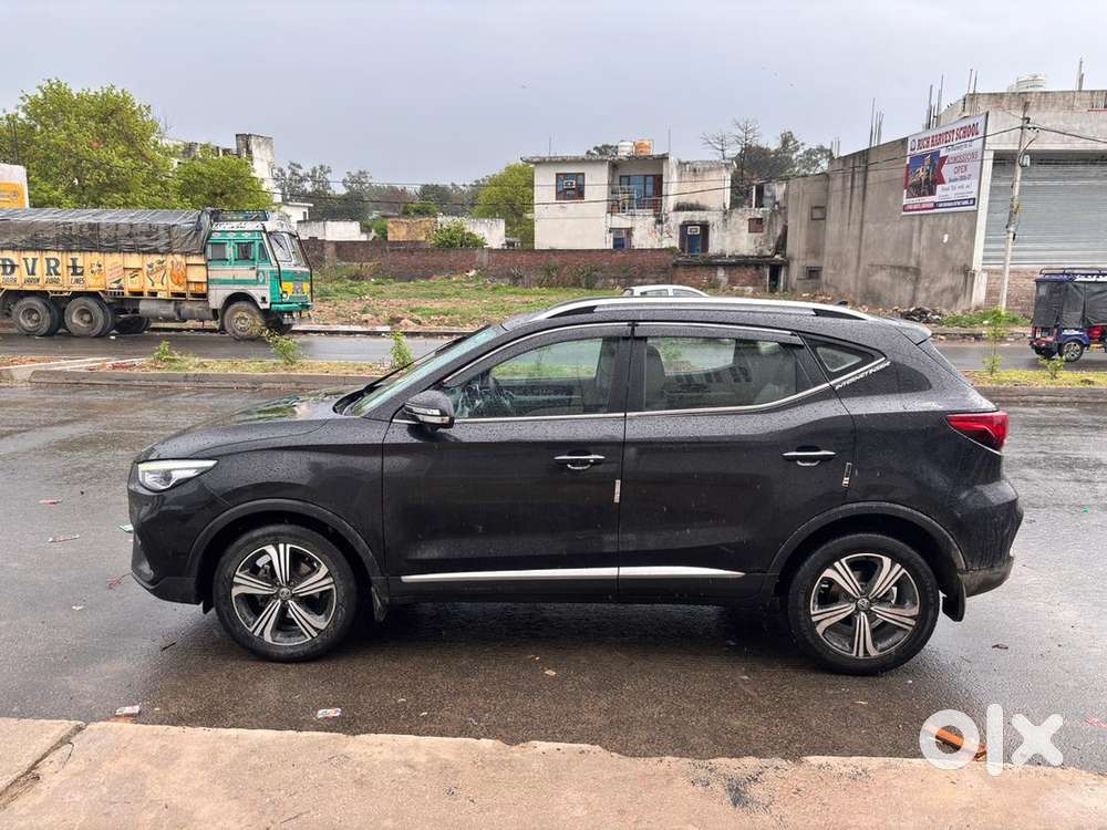 Mg Astor 2022 Petrol Well Maintained