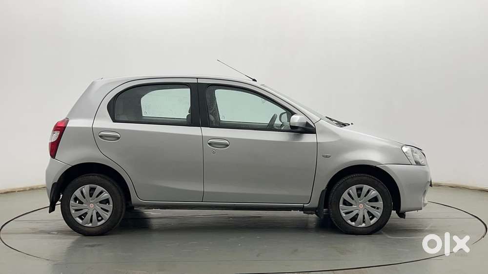 Toyota Etios Liva Xv, 2013, Petrol