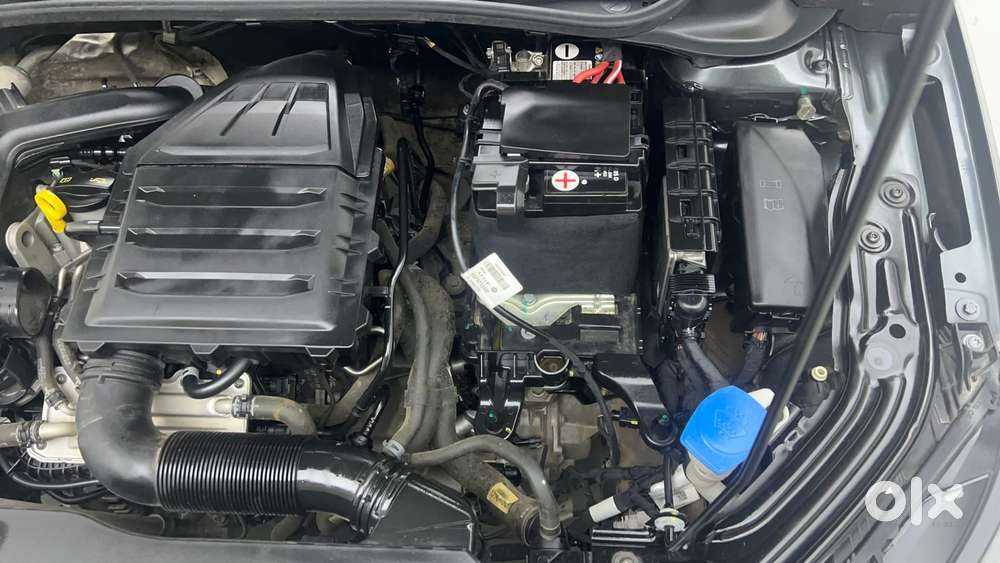 Skoda Slavia Style 1.0l Tsi Mt, 2023, Petrol