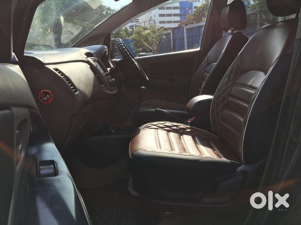 Toyota Innova 2.5 G (diesel) 8 Seater, 2016, Diesel