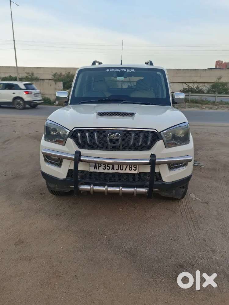 Mahindra Scorpio 2017 Diesel 195000 Km Driven