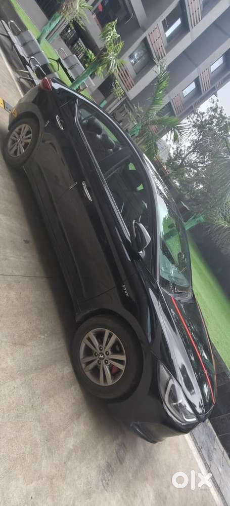 Hyundai Elantra Petrol 2017