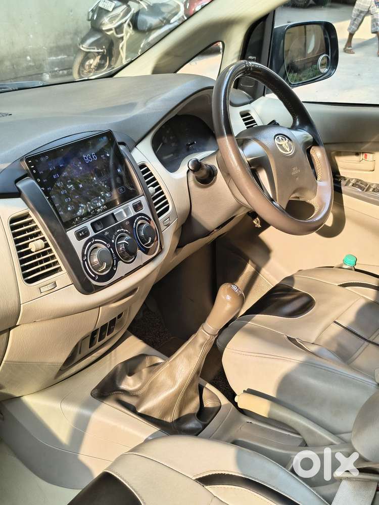 Toyota Innova 2.5 G (diesel) 7 Seater Bs Iv, 2013, Diesel