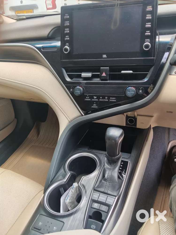 Toyota Camry Hybrid, 2024, Petrol
