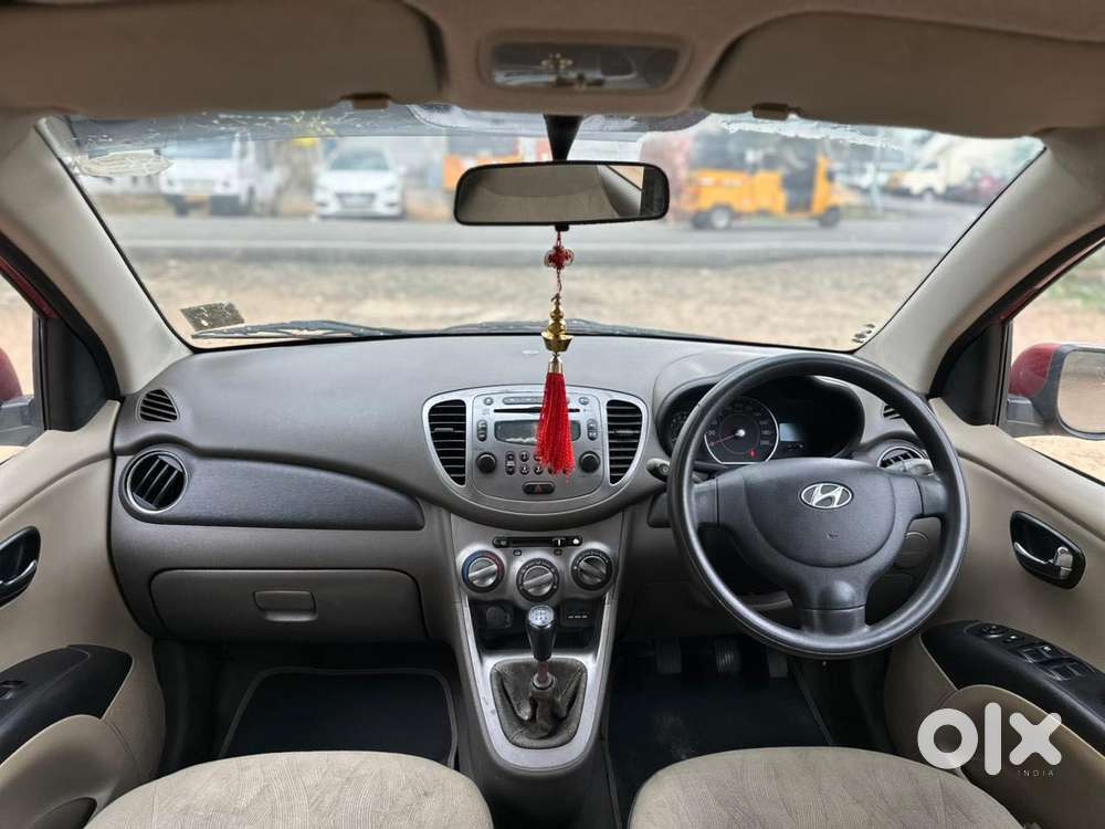Hyundai I10 Sportz, 2012, Petrol