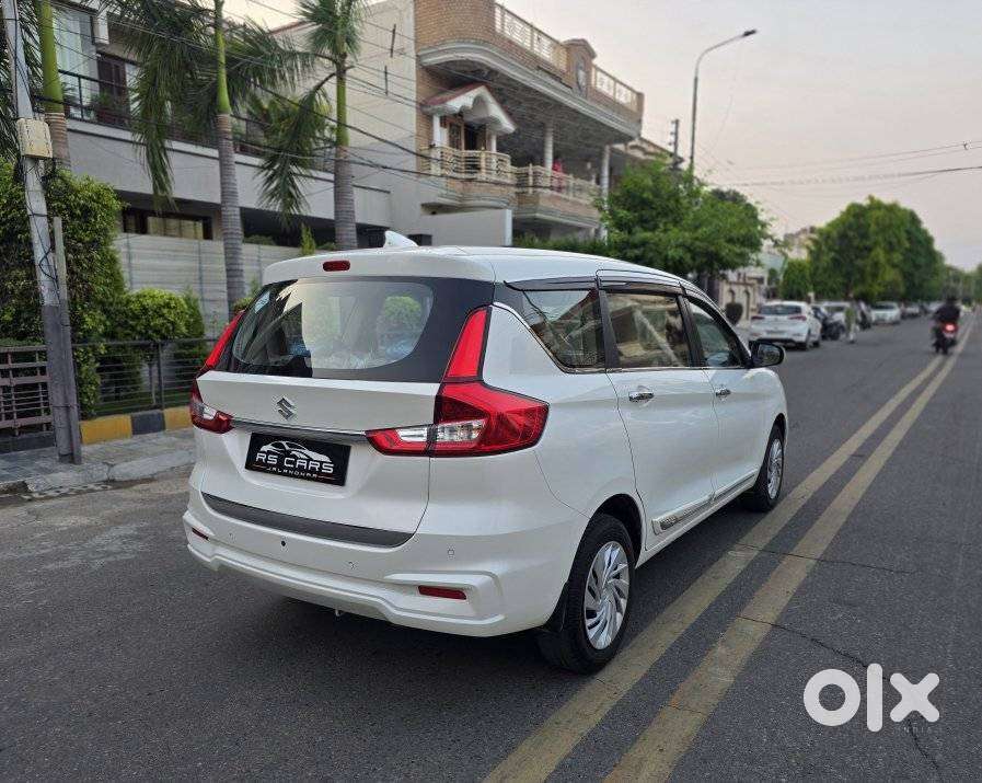 Maruti Suzuki Ertiga Vxi (o) Cng, 2025, Petrol