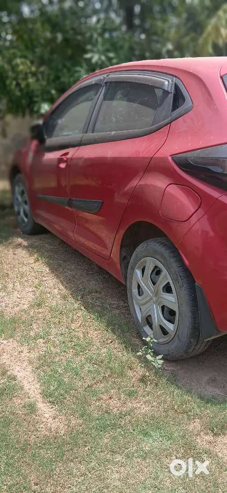 Tata Altroz 1.2 Xt 2022 Petrol Automatic