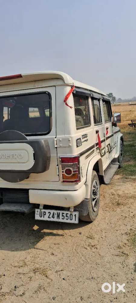 बोलेरो Slx 2wd 7star 2011 Model