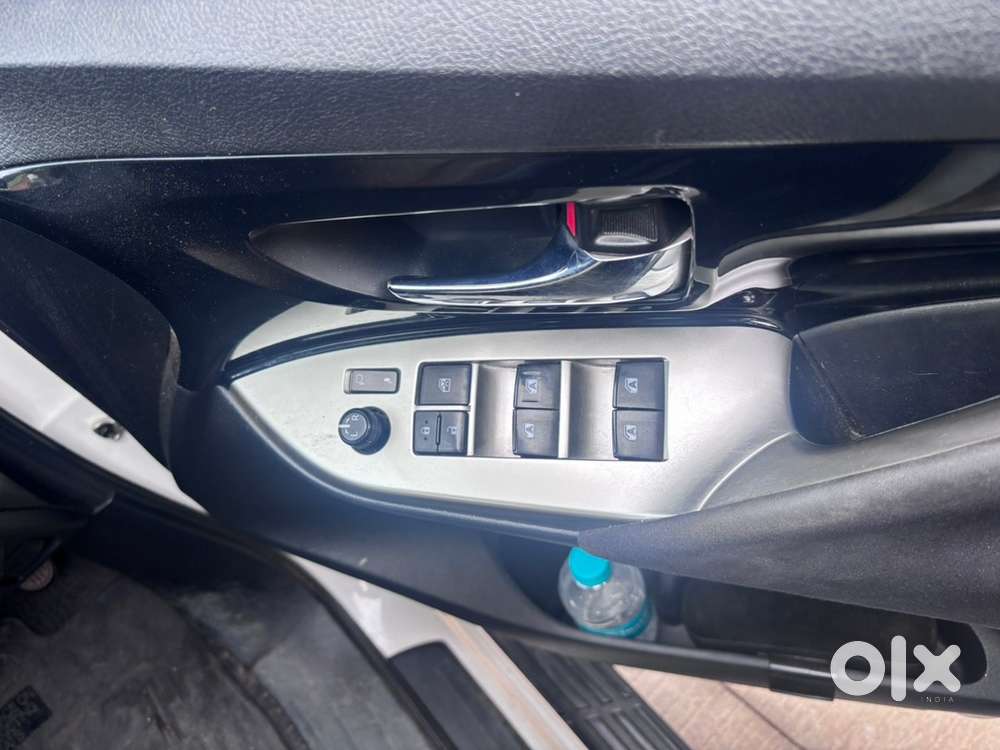 Toyota Innova Crysta 2016 Diesel Manual