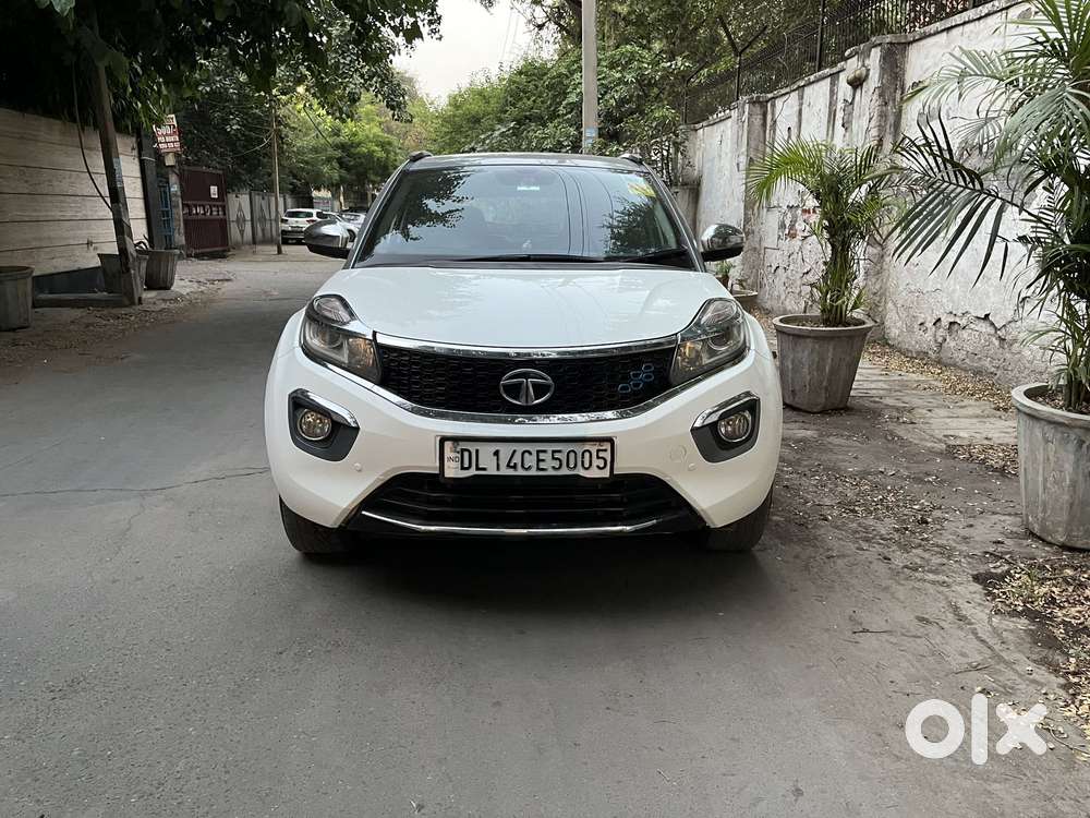 Tata Nexon 1.2 Revotron Xza Plus Dualtone, 2018, Cng & Hybrids