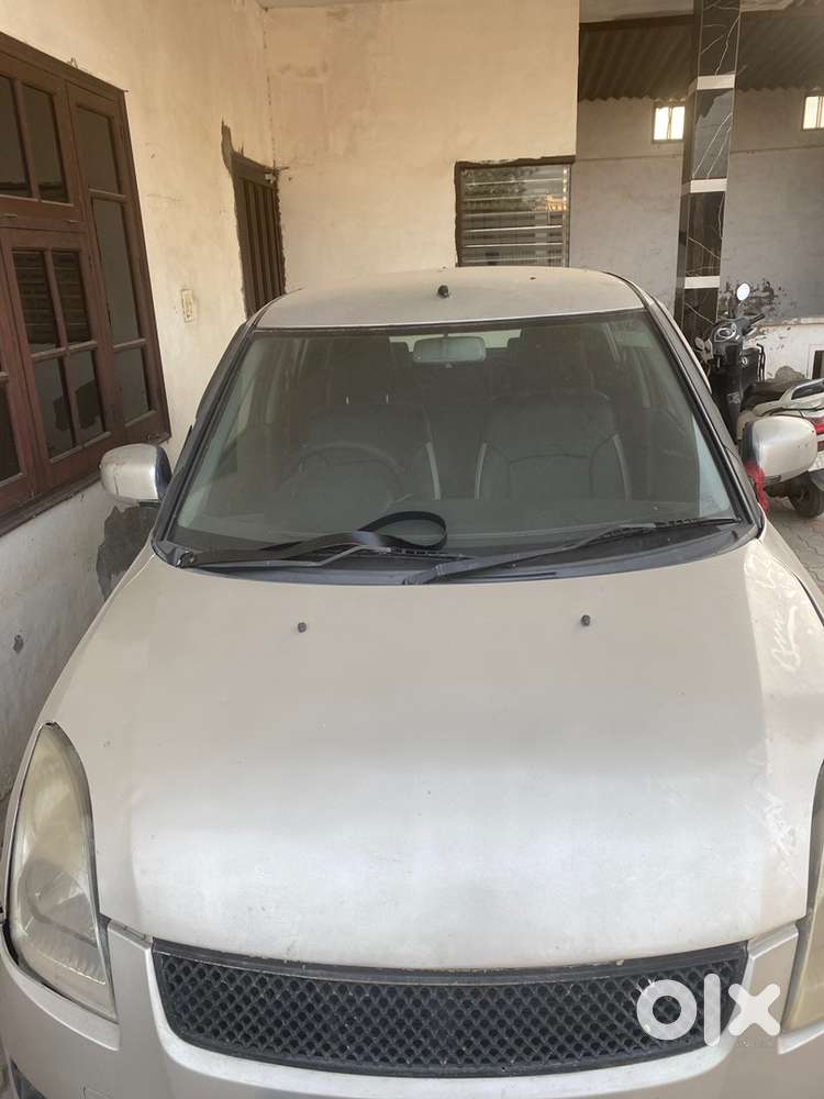 Maruti Suzuki Swift Petrol 2007 Year