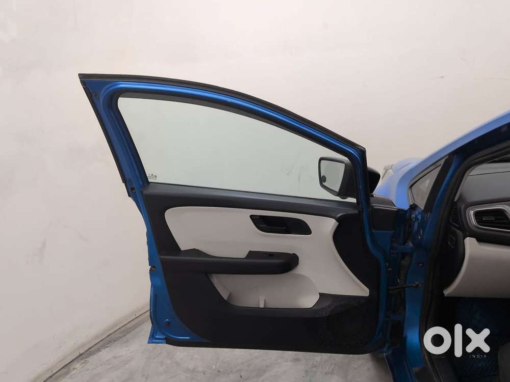 Tata Altroz 1.2 Xt, 2022, Petrol