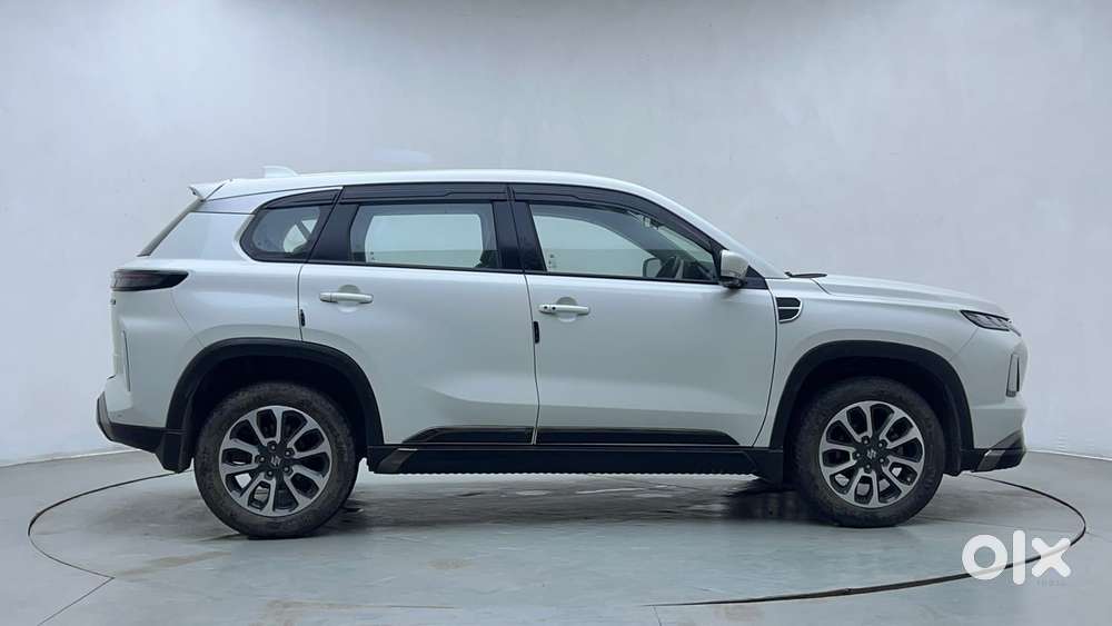 Maruti Suzuki Grand Vitara 1.5 Delta Smart Hybrid At, 2023, Petrol