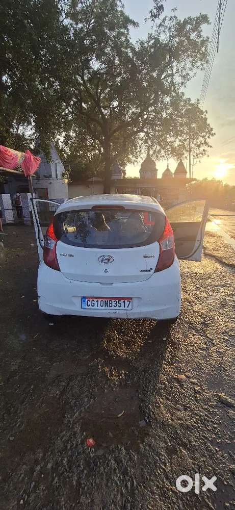 Car Eon Magna + Petrol Car Buying On 2014