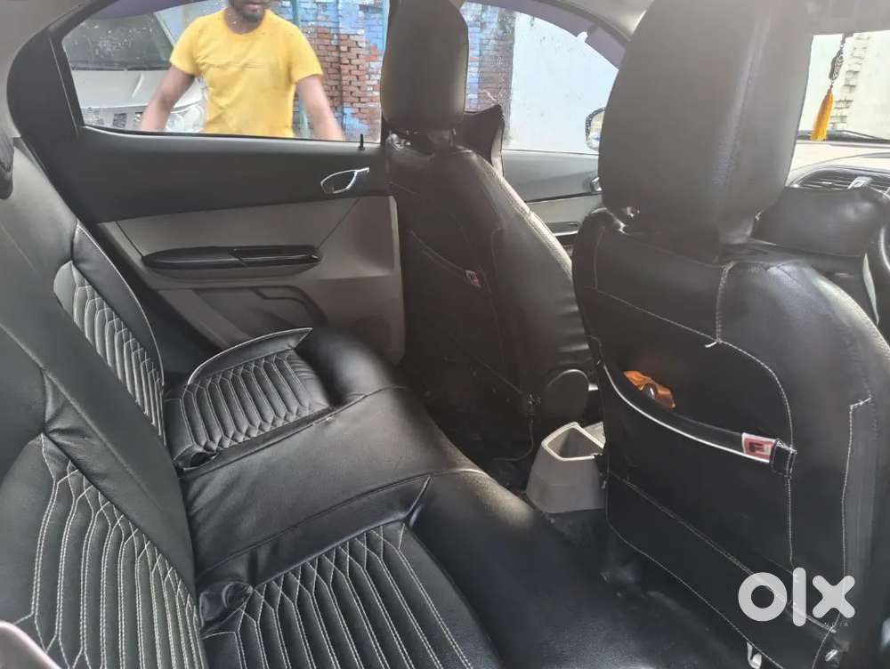 Tata Tiago Revotron 2018
