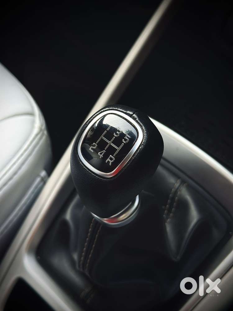 Hyundai Venue S (o) 1.2 Petrol Knight Edition, 2023, Petrol