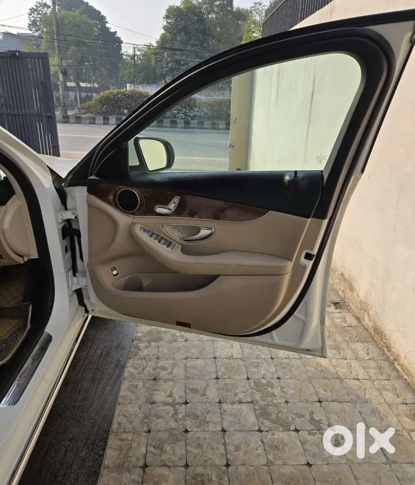 C220d Progressive Top Model Cbu Unit