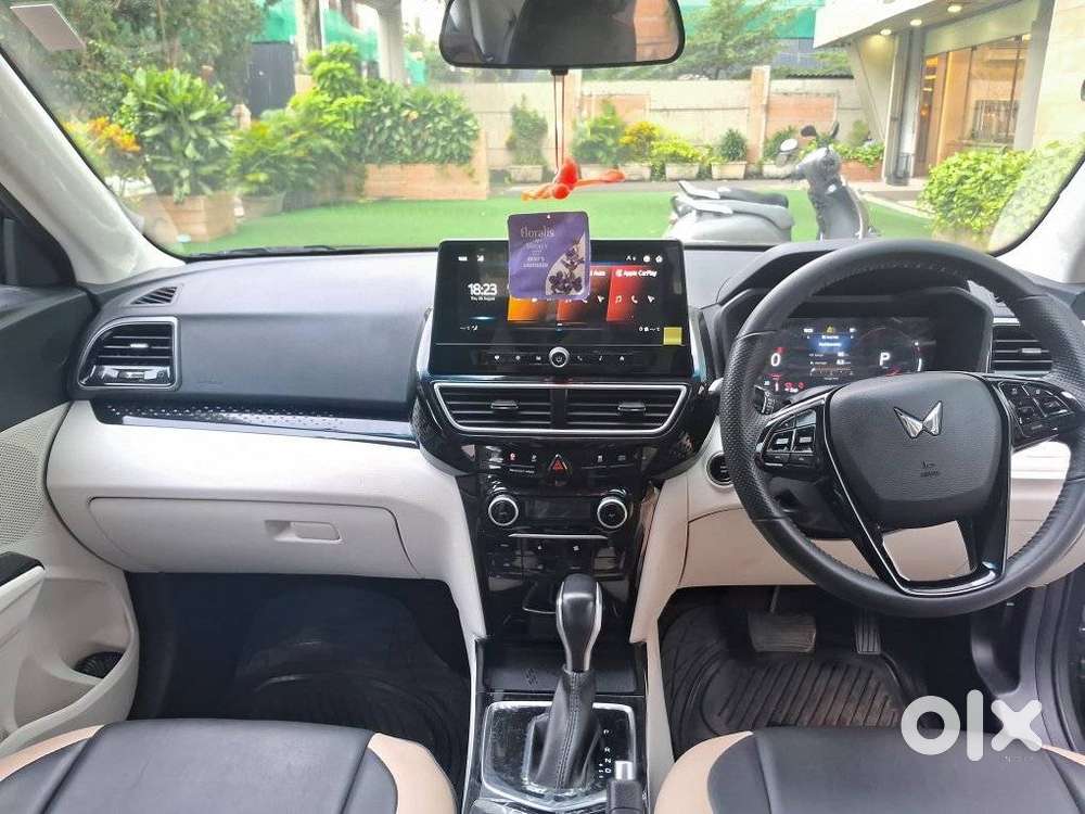 Mahindra Xuv 3xo Ax5 Pm At, 2025, Petrol